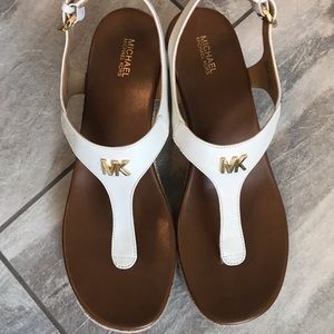 🩴MICHAEL Michael Kors Platform Wedge Sandal🩴